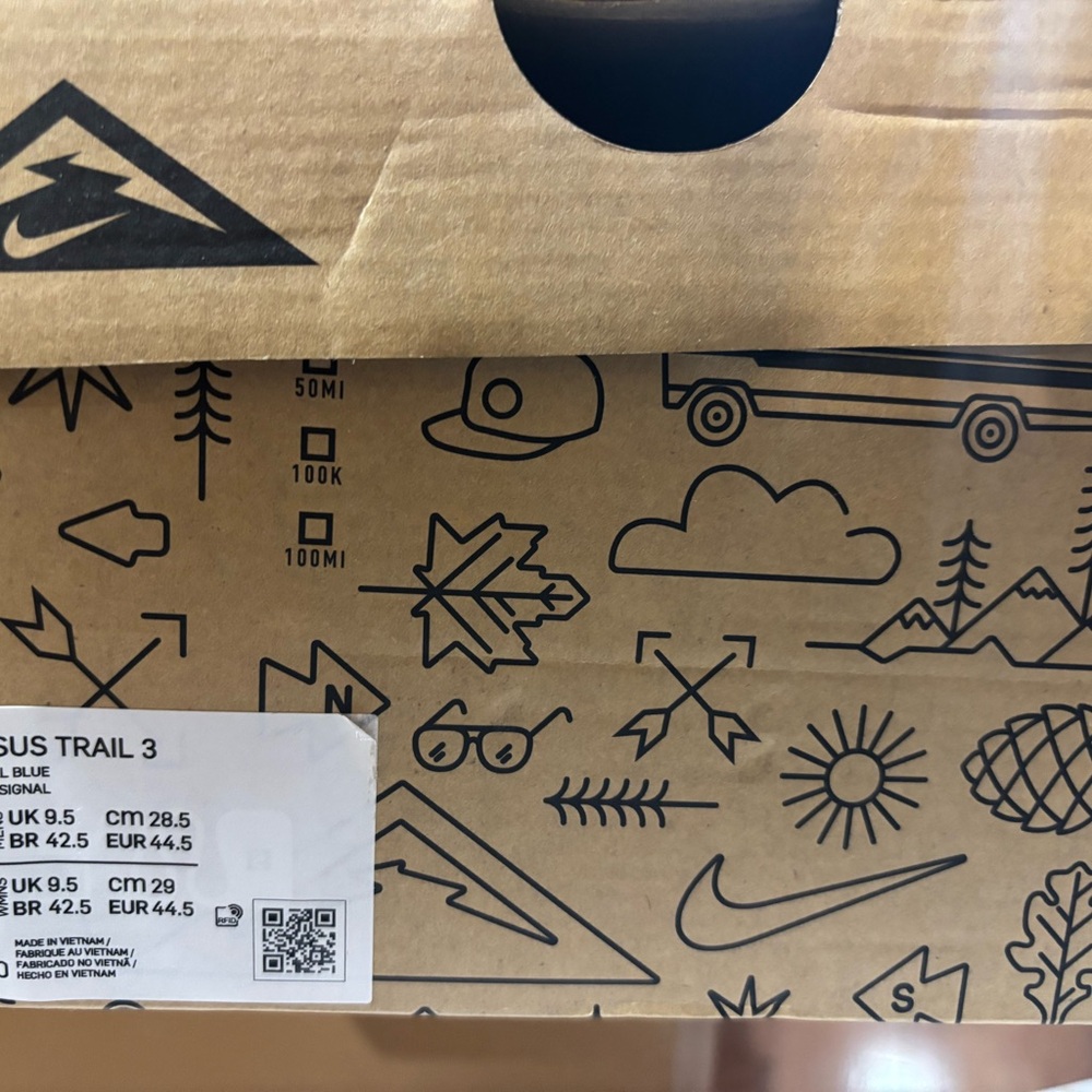 Nike ACG 10.5 Orange and Blue